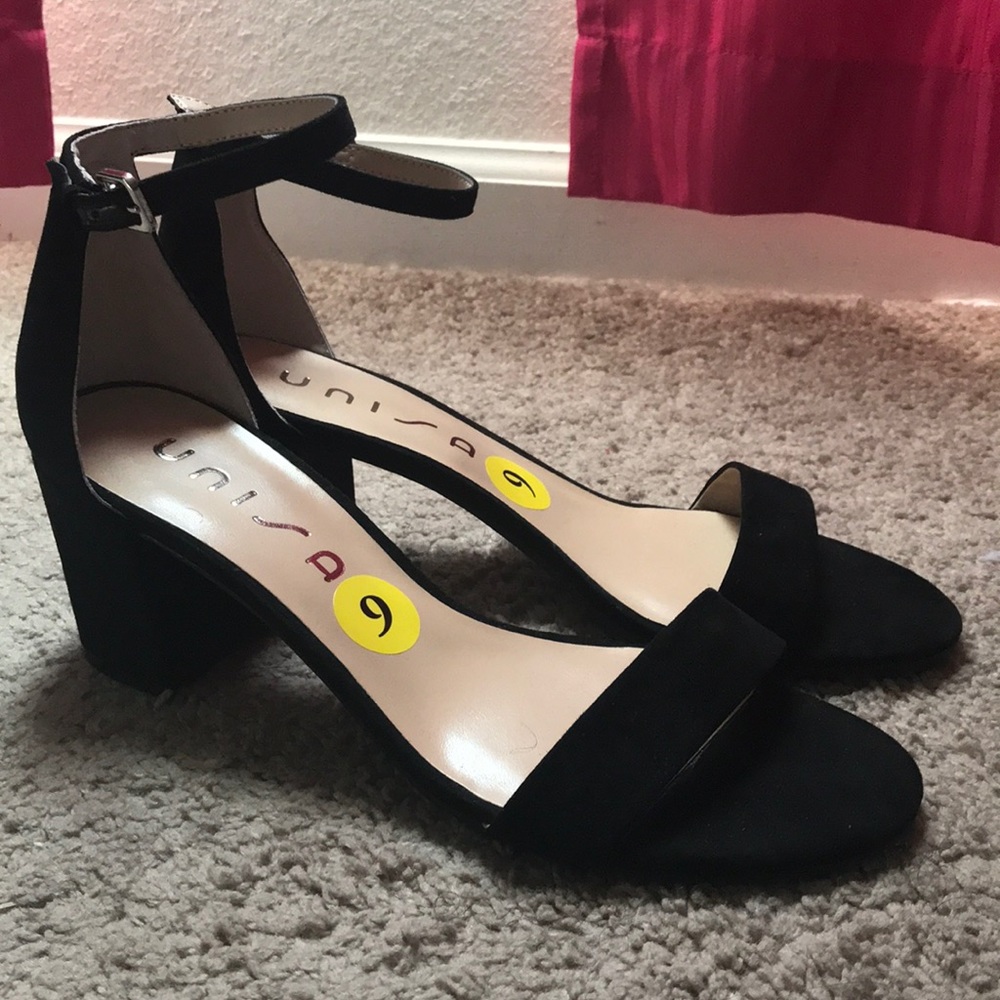 Unisa Open Toed Heels